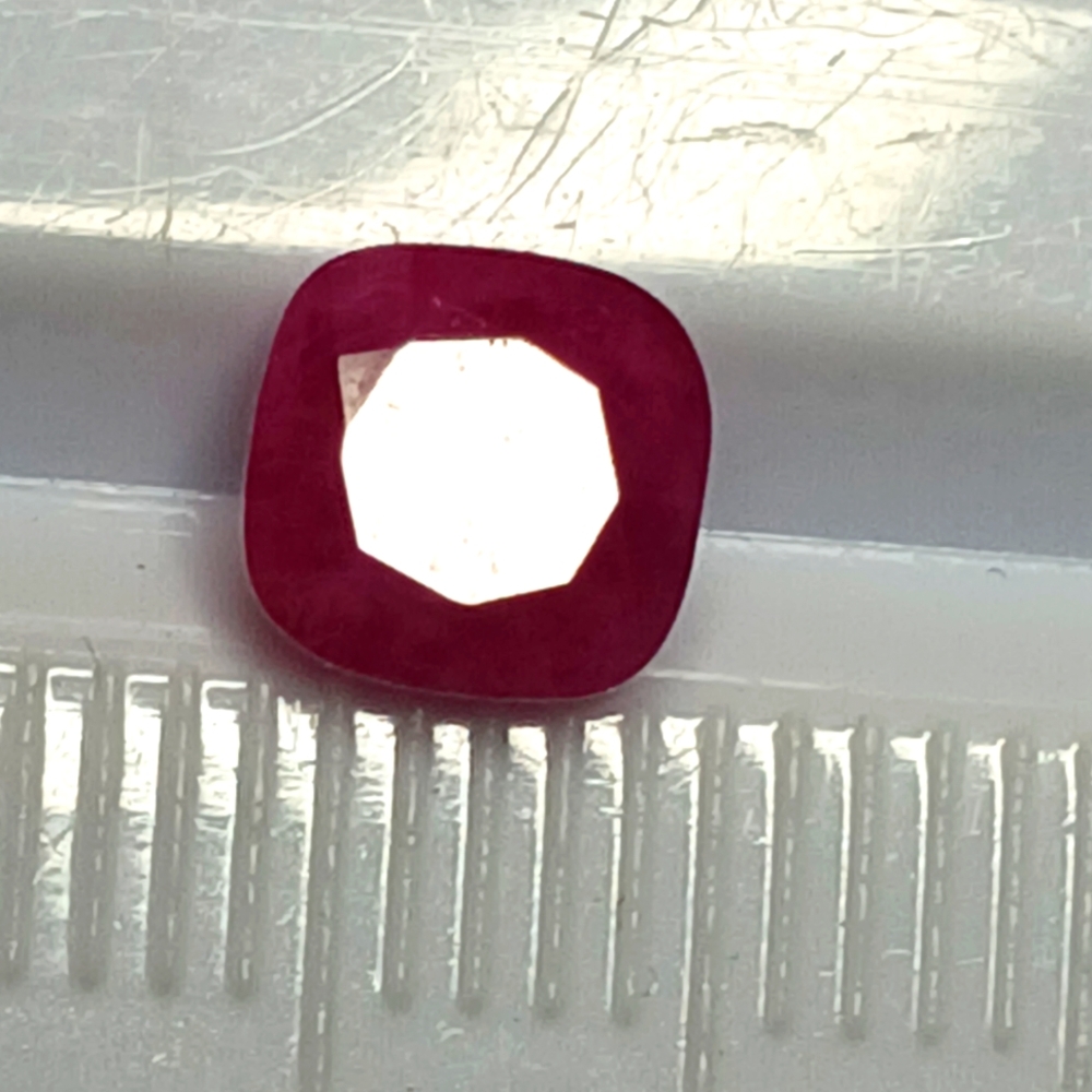 Adorable Red Ruby Gemstone 6mm